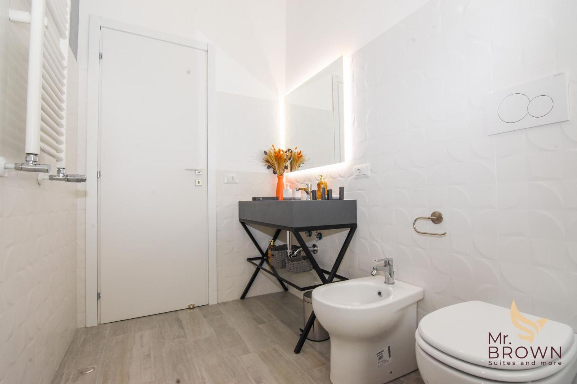 Orange House Apartment
